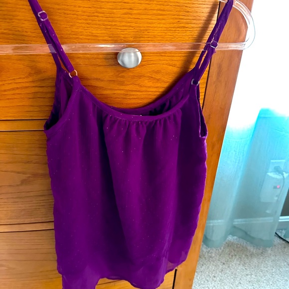MUDD Jrs,S,plum delicate tank top,two flowy layers, sparkle on fabric,good shape - Picture 5 of 7